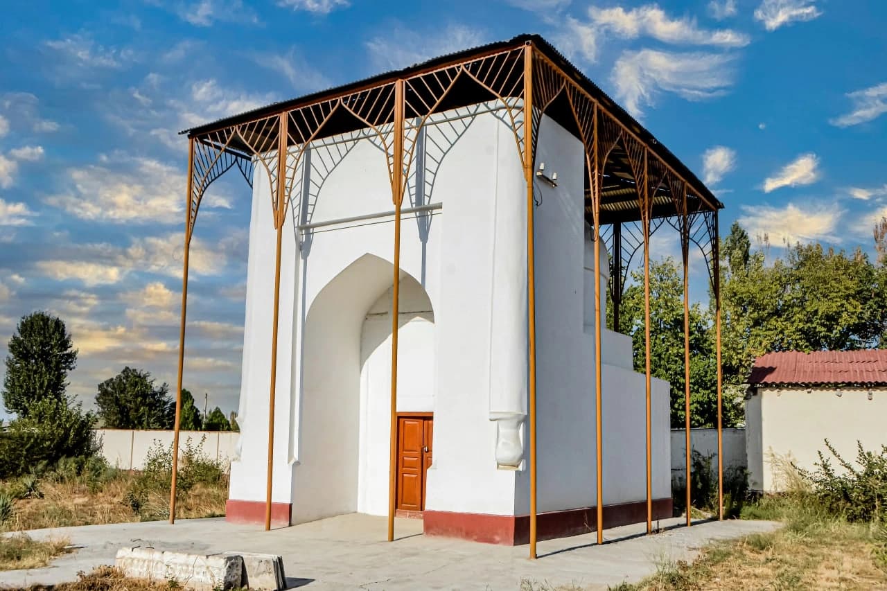 Khoja Ma’oz Mausoleum in Margilan