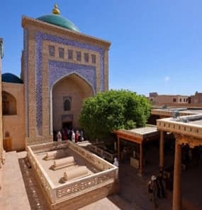 Mausoleum of Pahlavon Mahmud
